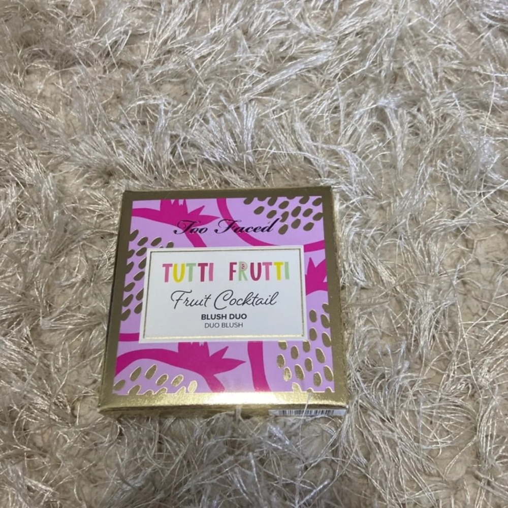 BNIB Too Faced Blush Duo- Plumegranate